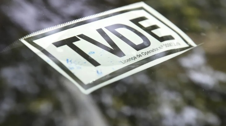 Motorista de TVDE mantém-se com pena suspensa após coação sexual de menor